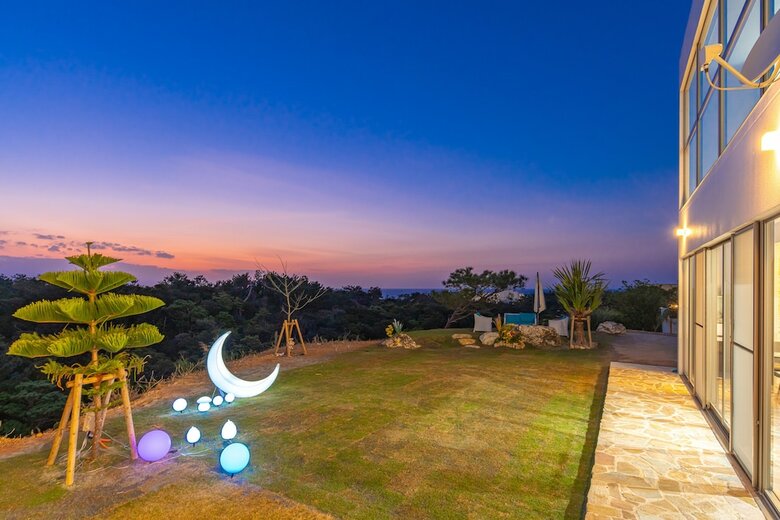 Luxury Hillside Villa With Sea Views