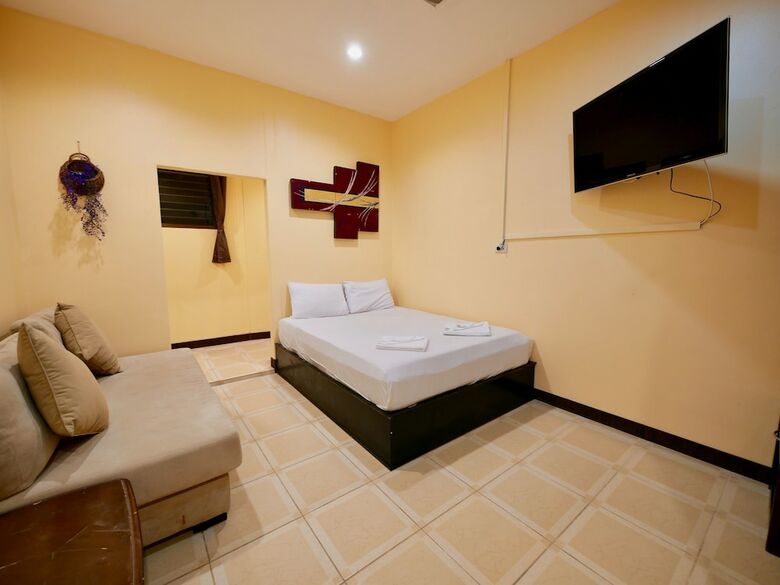 Hotel 99 Garden Patong