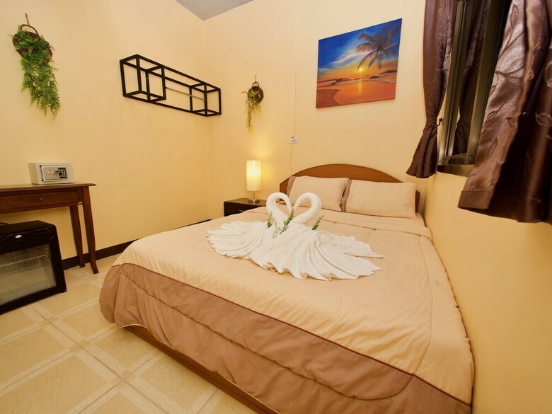 Hotel 99 Garden Patong
