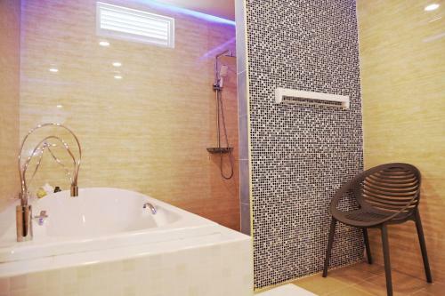 Hotel Holikan Beach Maafushi