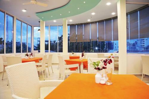 Hotel Holikan Beach Maafushi