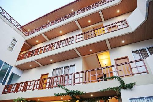 Hotel Holikan Beach Maafushi