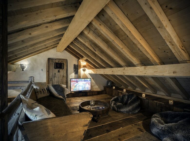 Chalet Luxe, Private Driver, Sauna & Jacuzzi