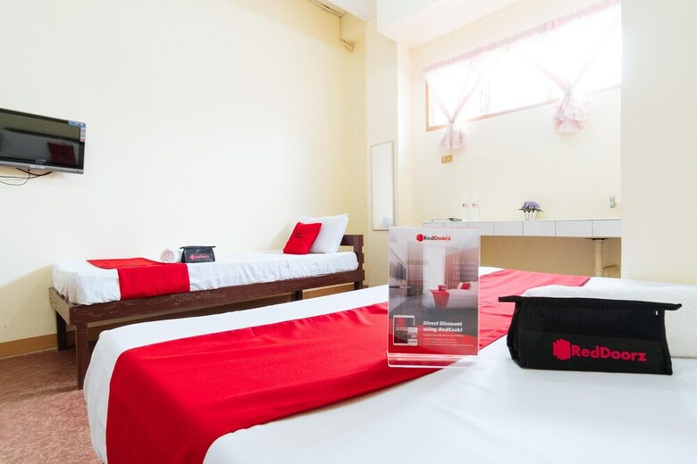 Hotel Reddoorz @ Bm Road