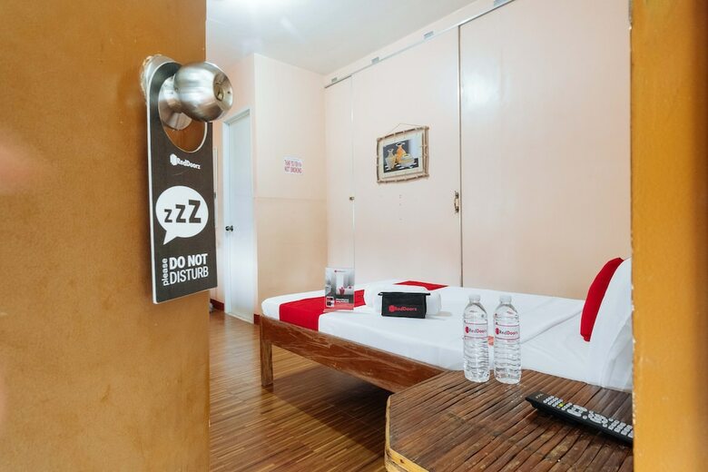 Hotel Reddoorz @ Bm Road