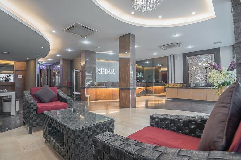 Hotel Reddoorz Plus Near Harbour Bay Mall Batam