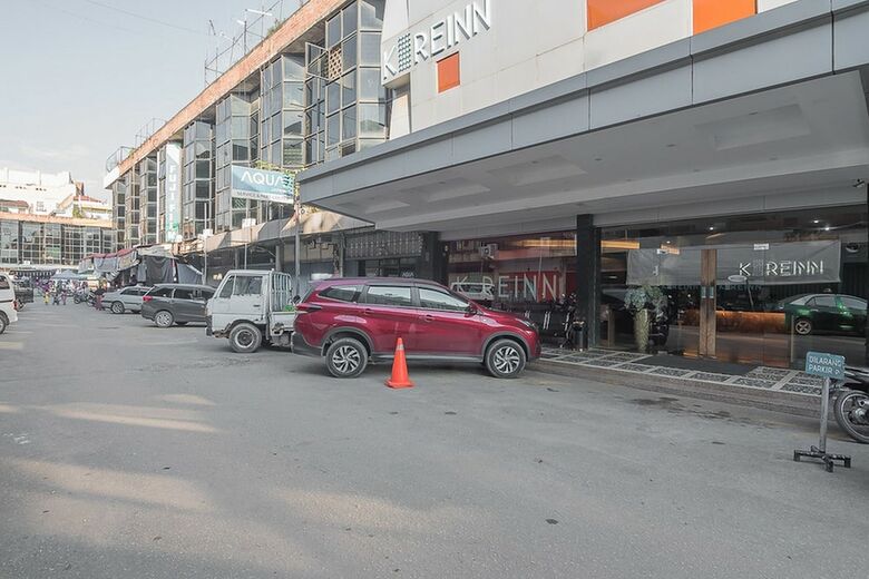 Hotel Reddoorz Plus Near Harbour Bay Mall Batam