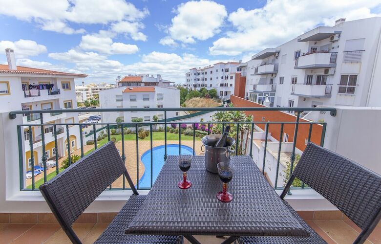 Apartamentos B41 - Windmill Modern With Pool