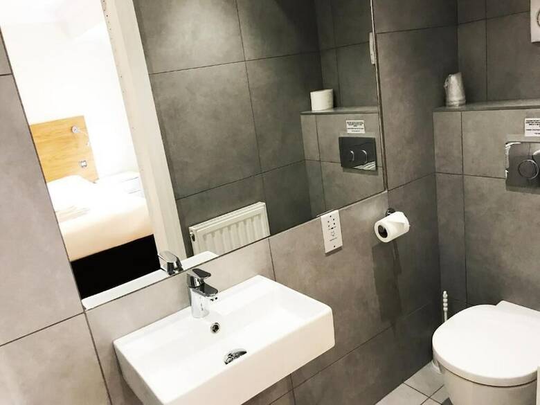 Gidea Park Hotel