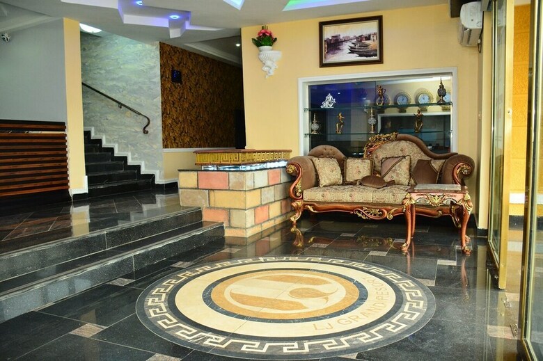 Hotel Lj Grand Resort