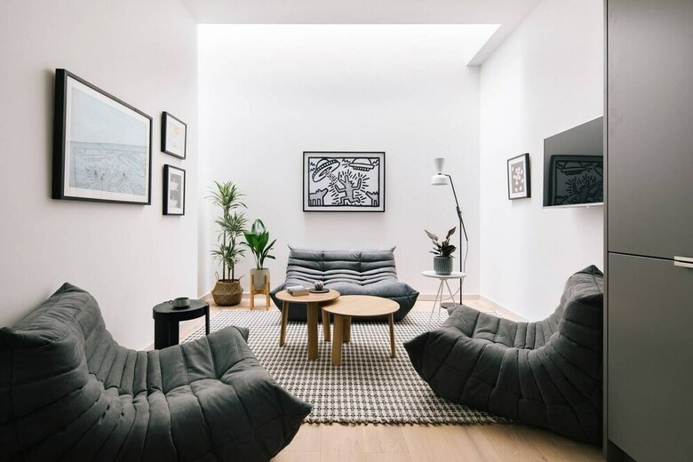 Oxford Street Apartments