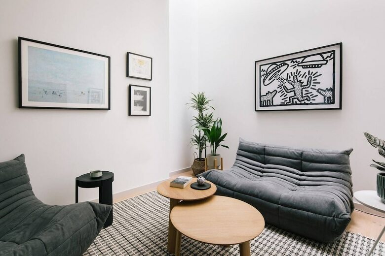 Oxford Street Apartments