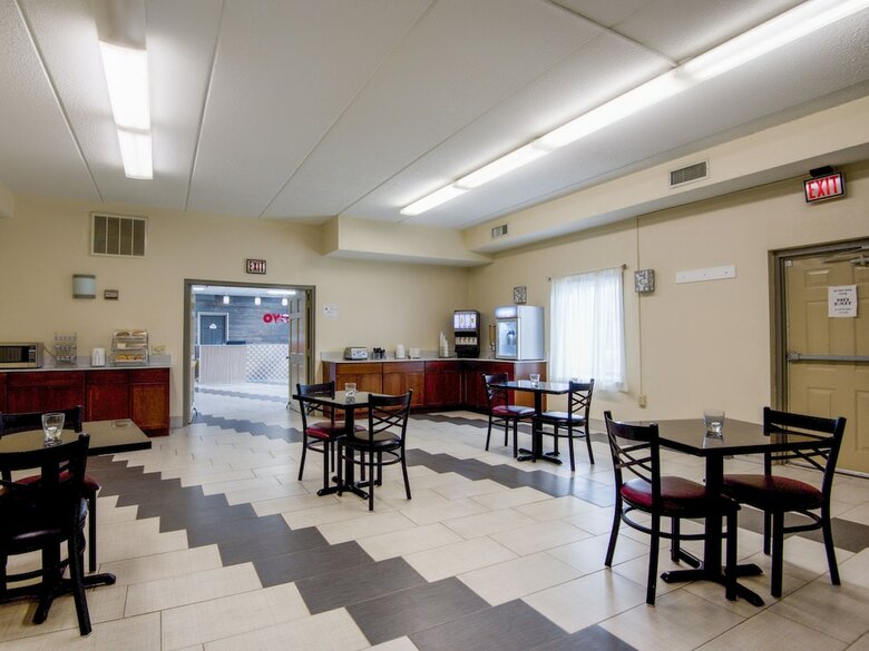 Motel Oyo Hotel Forest City Nc Route 74