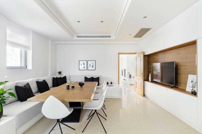 Eos Urban Villa By Upstreet