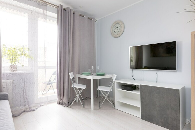 Warszawa Centrum 2-bedroom Apartment