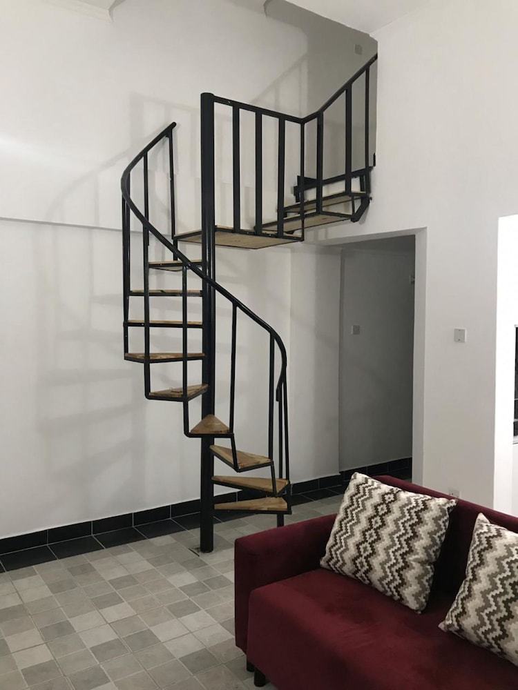Elmado Apartments