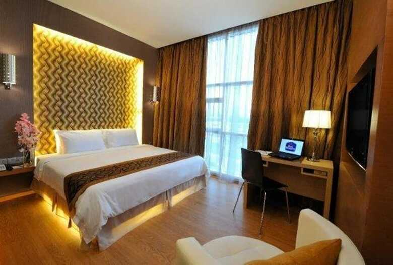 Courtyard Hotel @ 1borneo