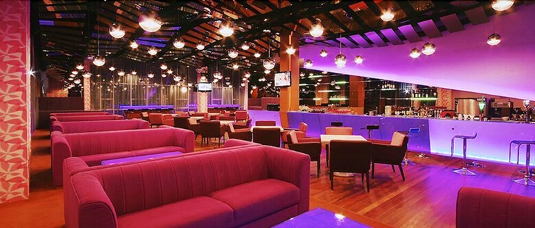 Courtyard Hotel @ 1borneo