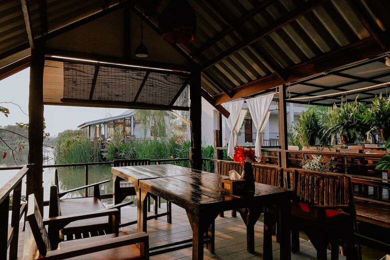 Hotel Ploen Pirom