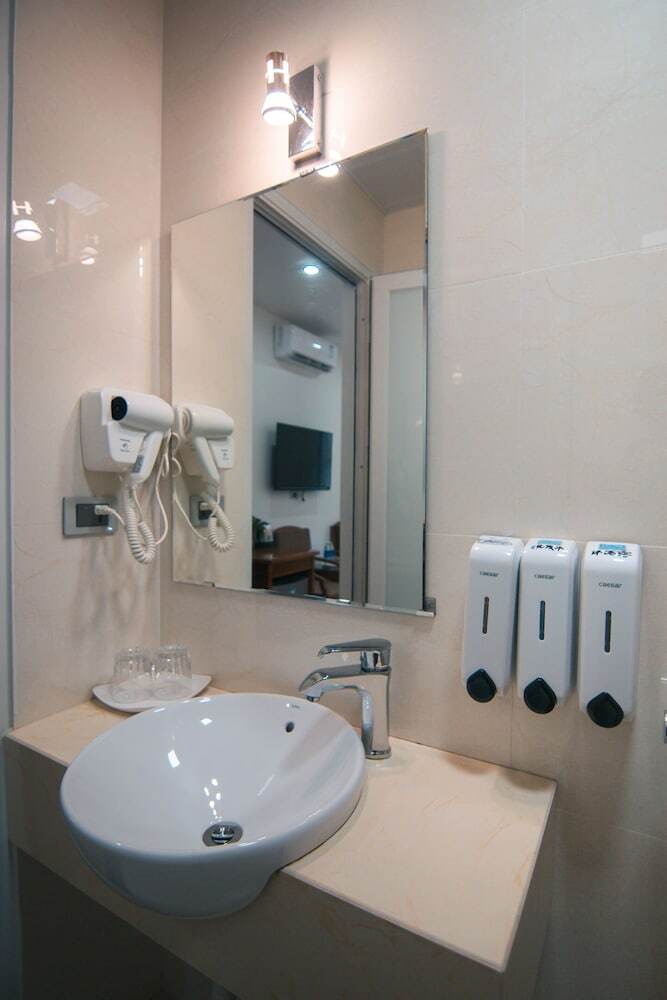 Hoang Long Hotel