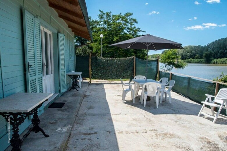 Altido Chalet On The River