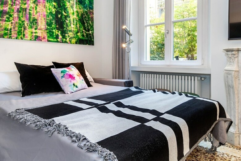 Altido Brera Black Elegance Apartment