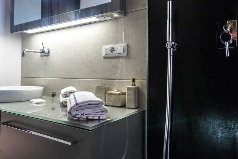 Altido Brera Black Elegance Apartment
