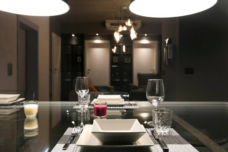 Altido Black Apartment