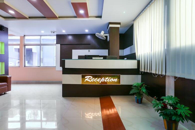Oyo 47170 Hotel Imperial
