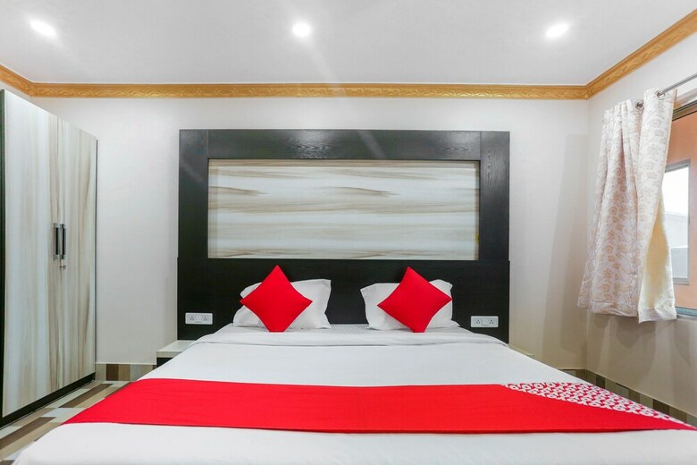 Oyo 47170 Hotel Imperial