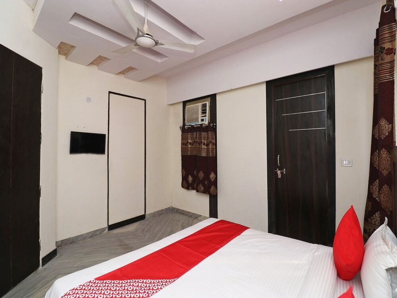 Oyo 49758 Hotel Royal Harbour