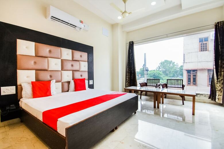 Hotel Oyo 47859 Uttam Residency