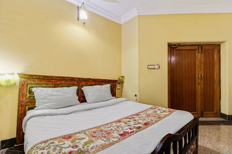 Hotel Palette - Athulyam Resort