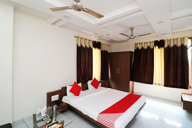 Oyo 6993 Hotel Rk Residency