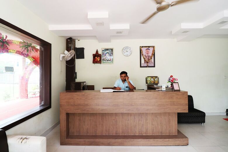 Oyo 6993 Hotel Rk Residency