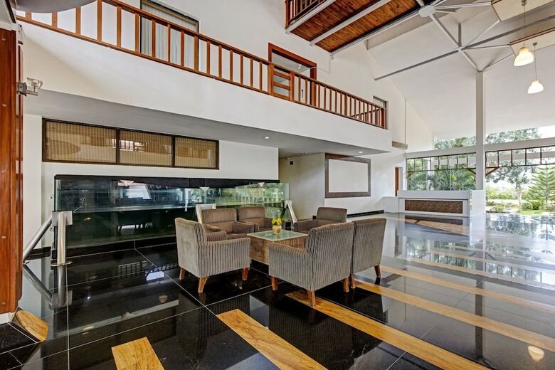 Hotel Palette - Solace Resorts & Spa