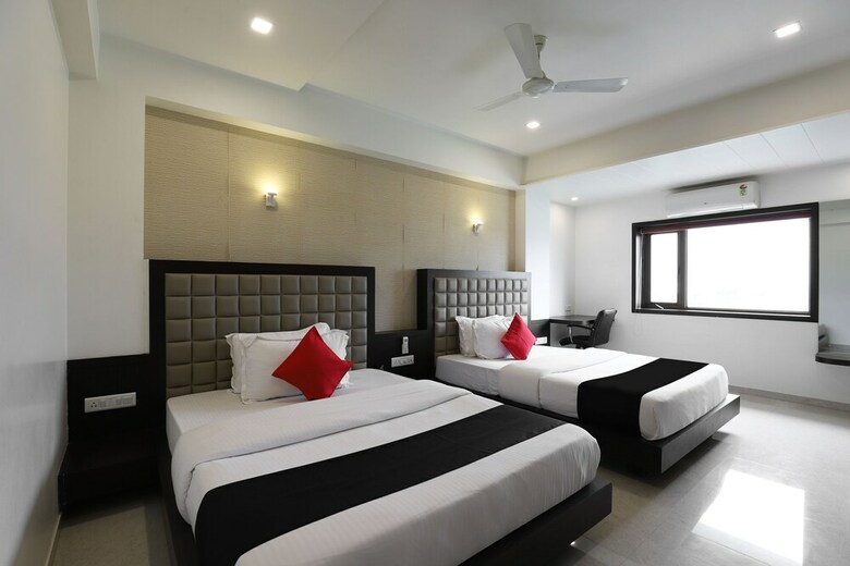 Capital O 49769 Hotel Darshan