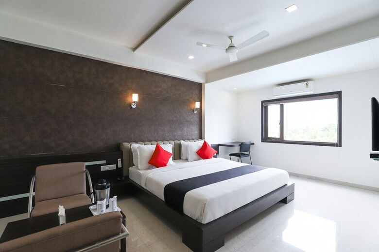 Capital O 49769 Hotel Darshan