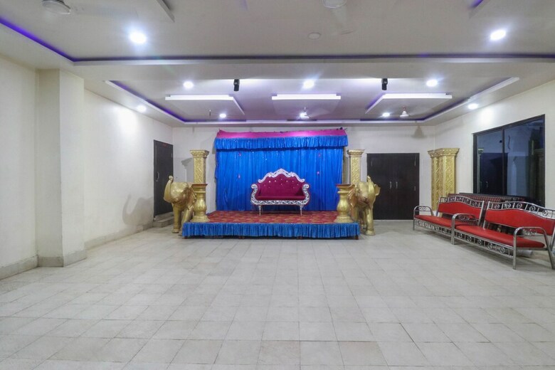 Oyo 49445 Hotel Senapati Residency