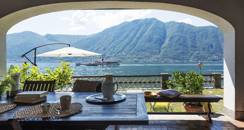 Villa Bianca On The Lake - Parking