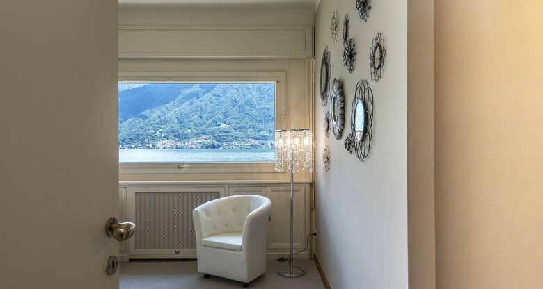 Villa Bianca On The Lake - Parking