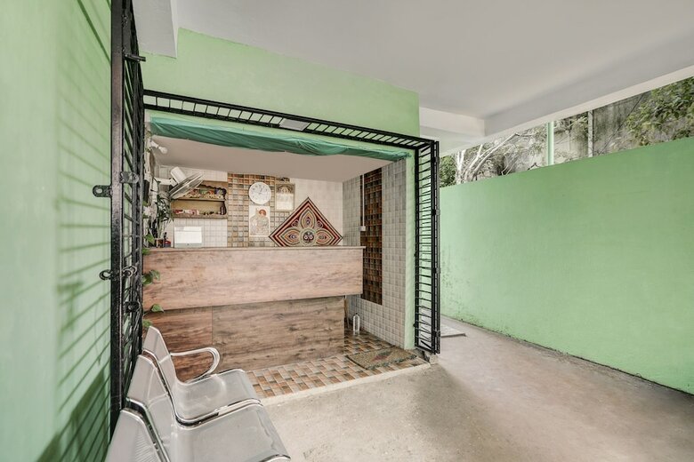 Oyo 60003 Hotel Santosh