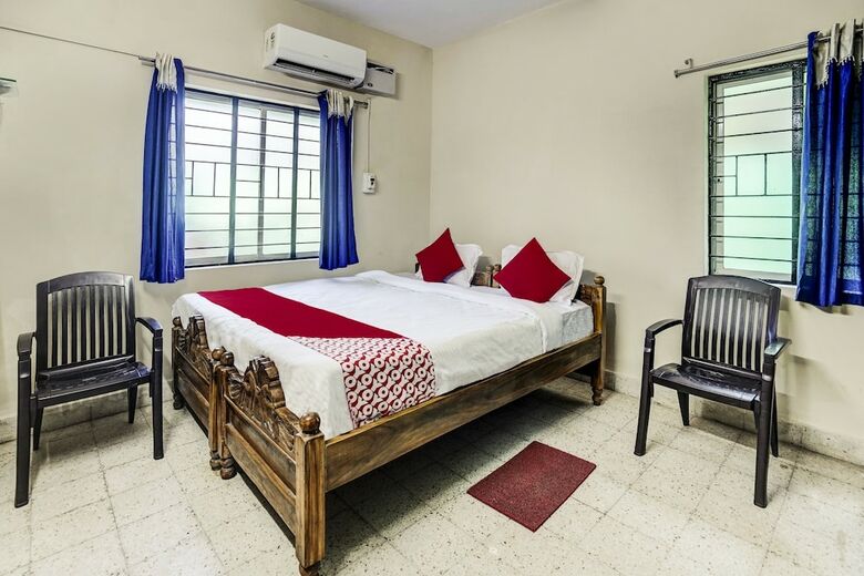 Oyo 60003 Hotel Santosh