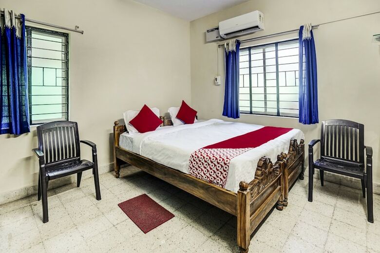 Oyo 60003 Hotel Santosh