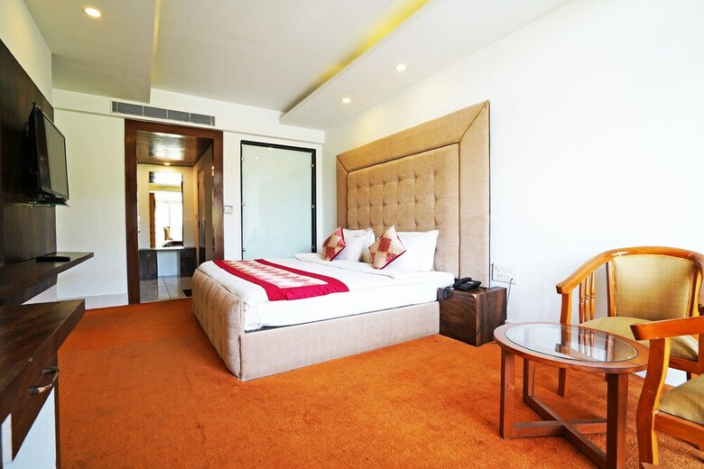 Hotel Palette - Rajmahal Resort