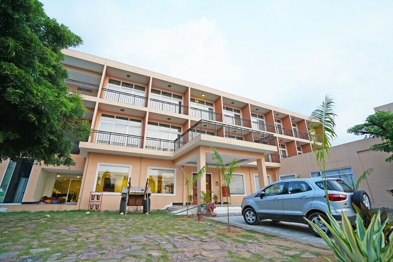 Hotel Palette - Rajmahal Resort