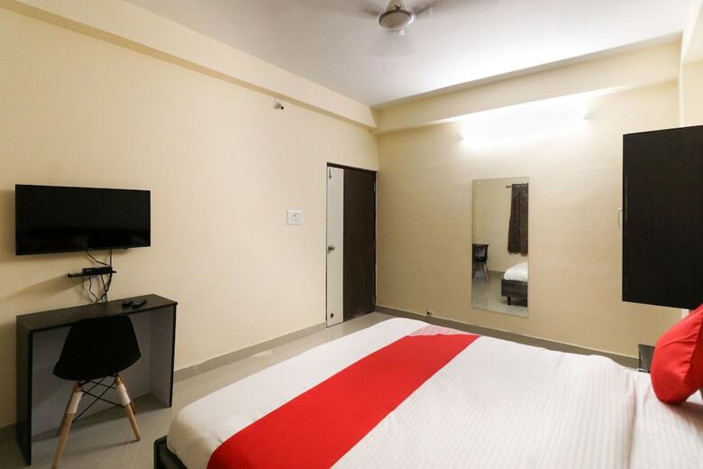 Hotel Oyo 43835 Imperial Stays