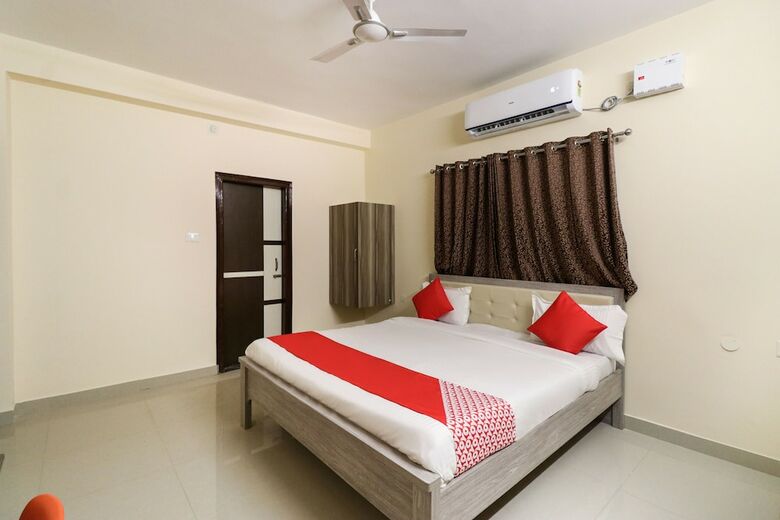 Hotel Oyo 43835 Imperial Stays