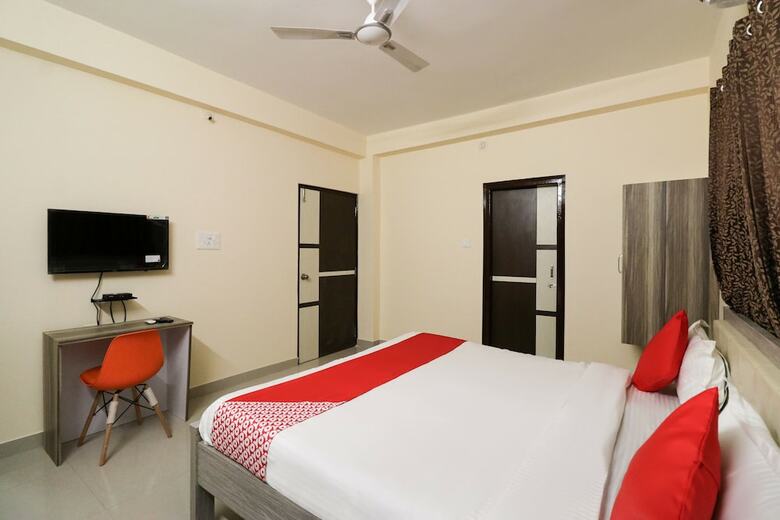 Hotel Oyo 43835 Imperial Stays