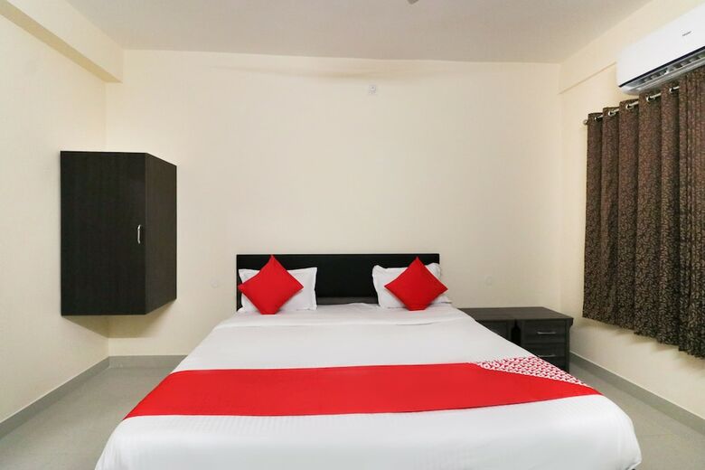 Hotel Oyo 43835 Imperial Stays